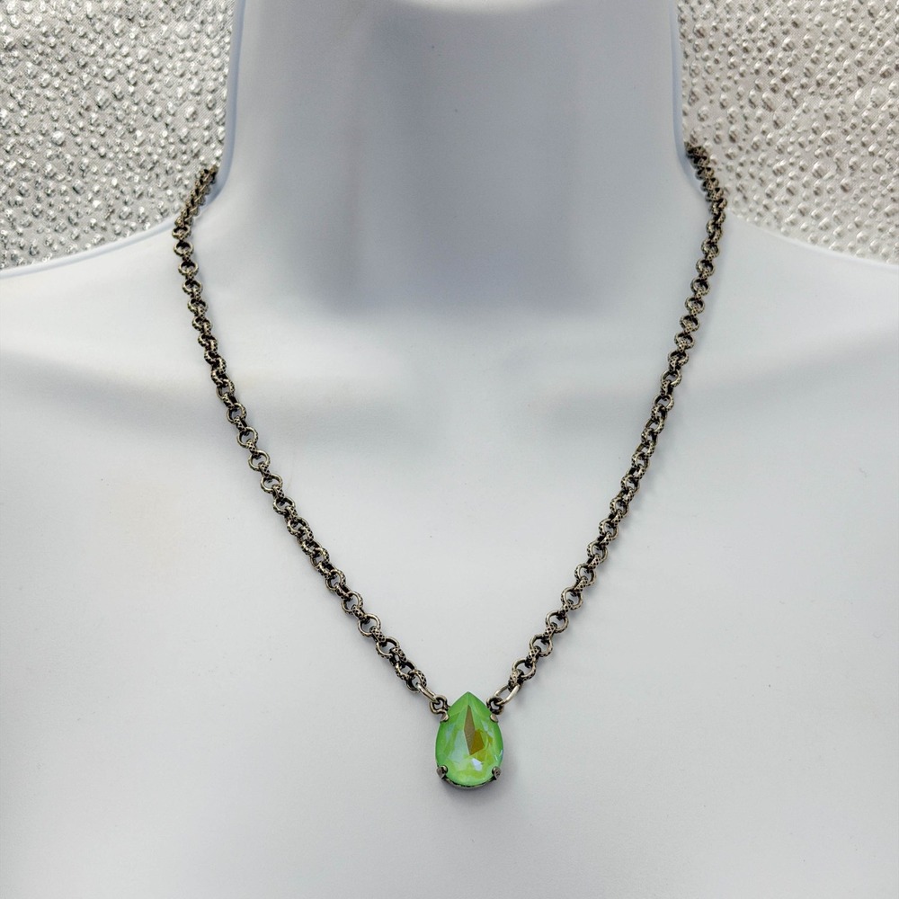 Vintage Silver Tone Lime Green Pear Cut Crystal Pendant Necklace Antique Style